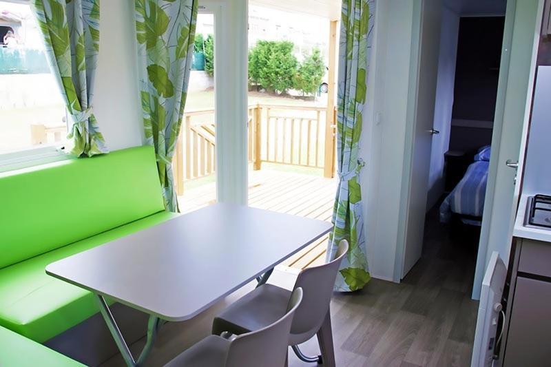 Camping Las Gaviotas Naveces Eksteriør bilde