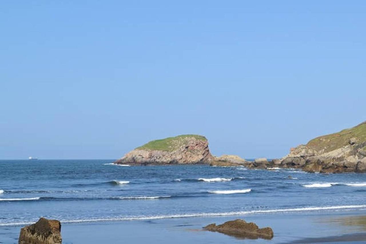 Camping Las Gaviotas Naveces Eksteriør bilde